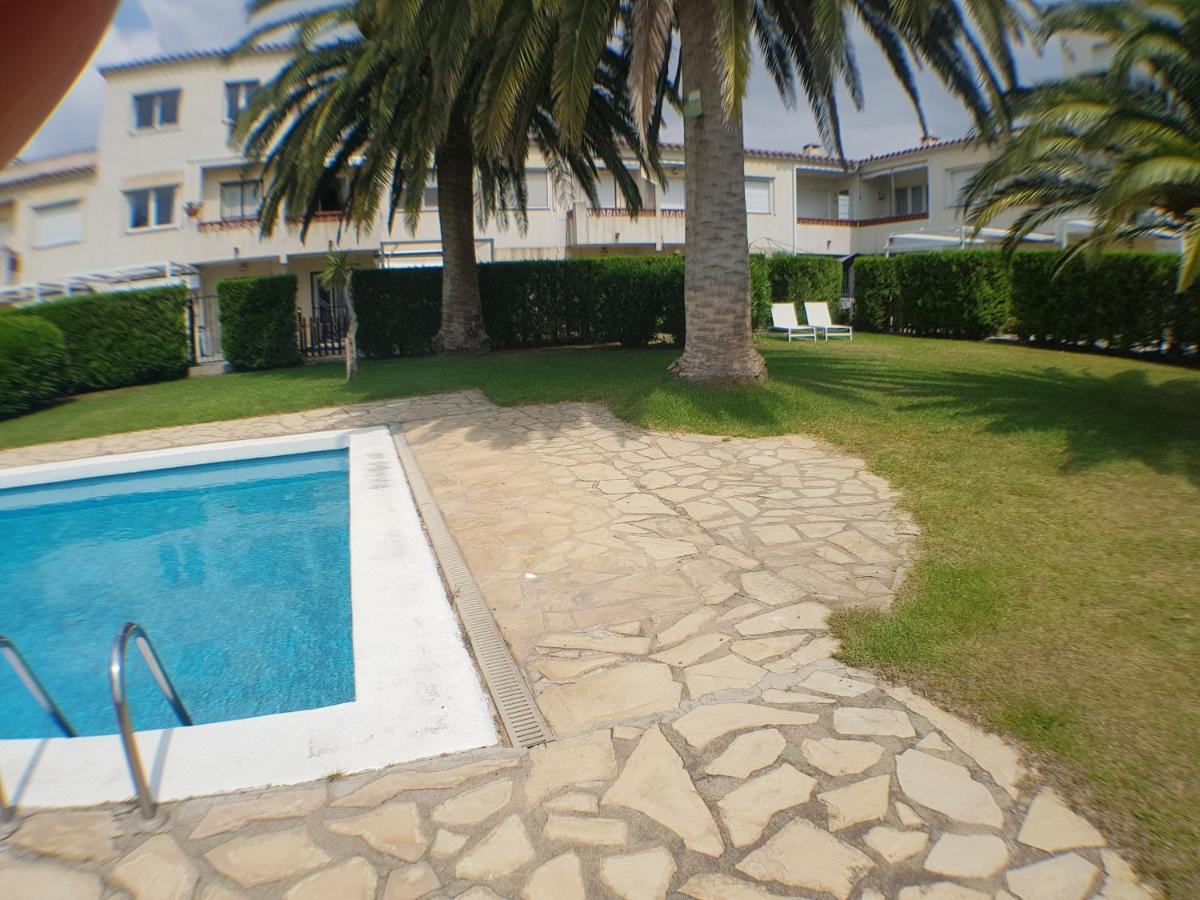 Puerto Rico 6 Apartment Емпуриабрава Екстериор снимка