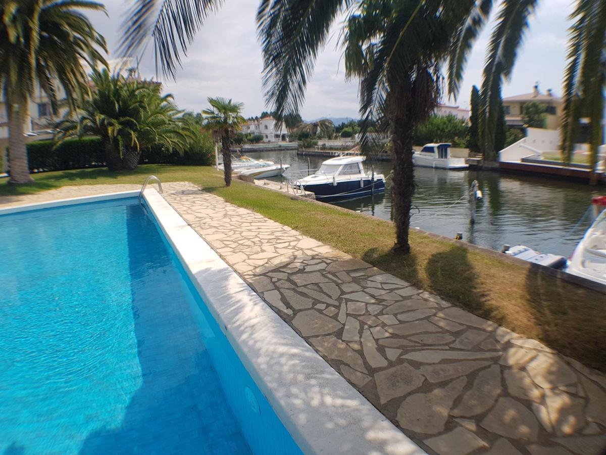 Puerto Rico 6 Apartment Емпуриабрава Екстериор снимка